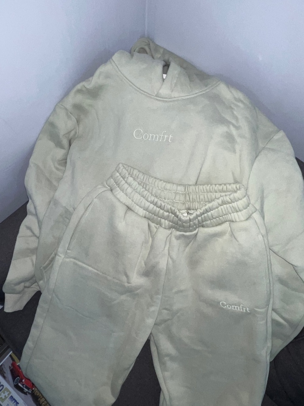 Comfrt hoodie and sweatpants